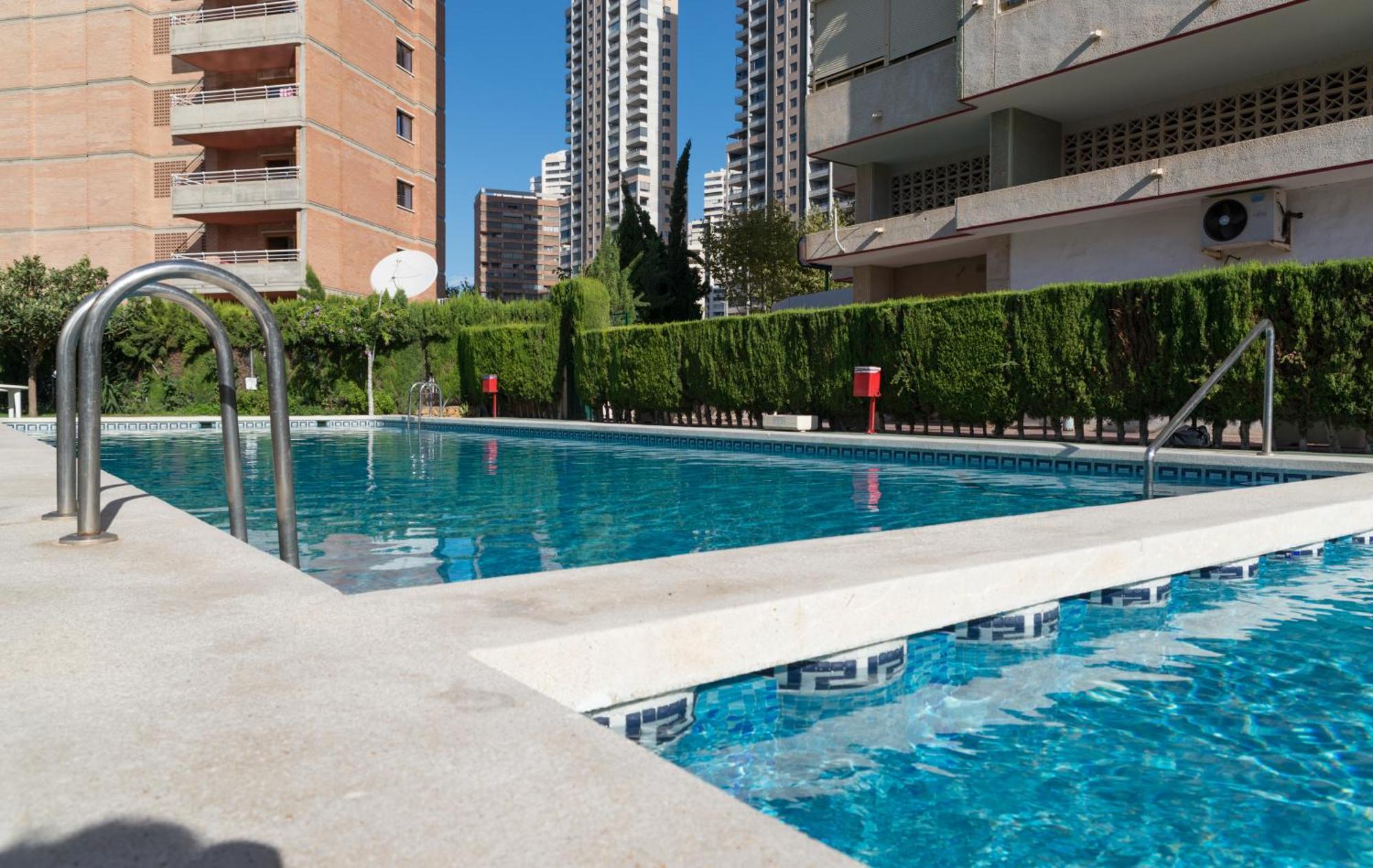 Moderno Con Piscina Y Bicicletas Gratis Apartament